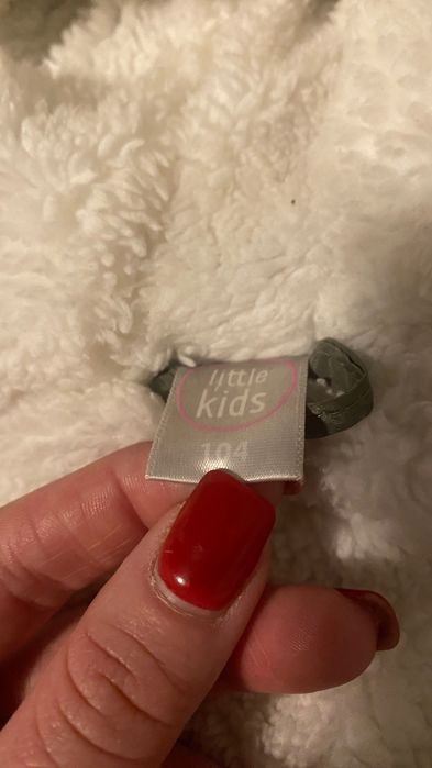 Зимова куртка на дівчинку 3/4 роки