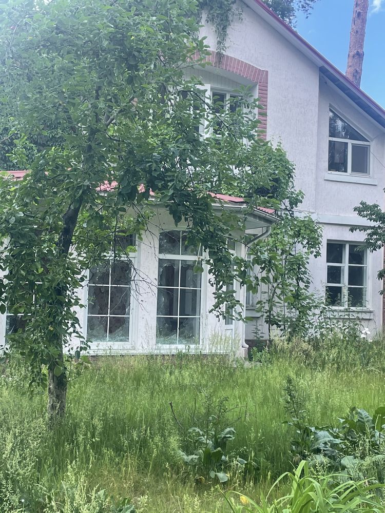 Будинок з ділянкою в центрі м.Ірпінь, вихід в парк "Правика"!
