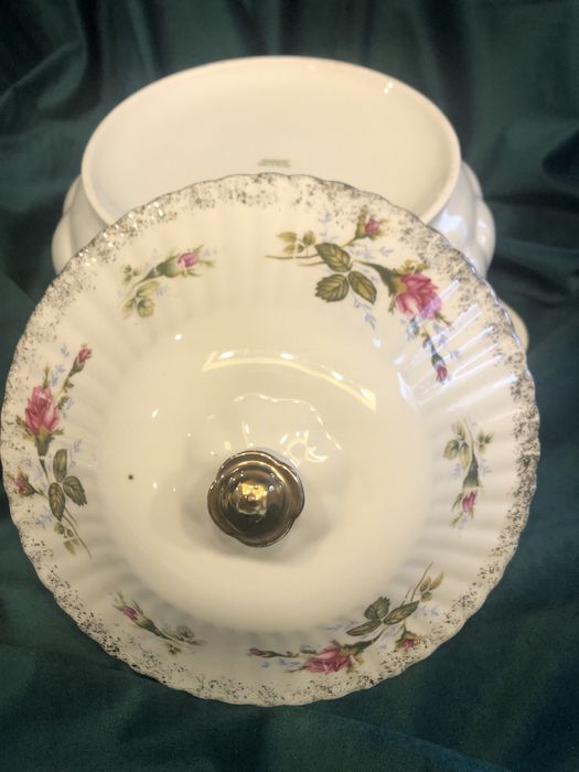 Waza porcelanowa Chodzież Iwona w róże B013