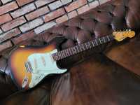 Stratocaster Vintage V6 ICON Sunburst Distressed