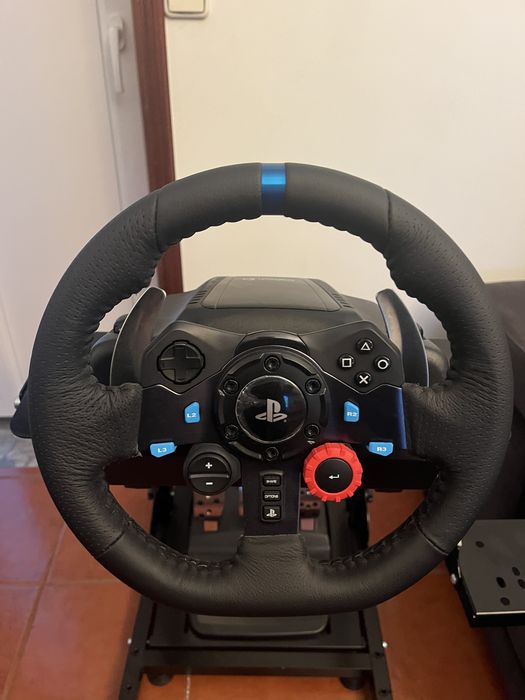 Volante G29 e pedais (sem suporte)