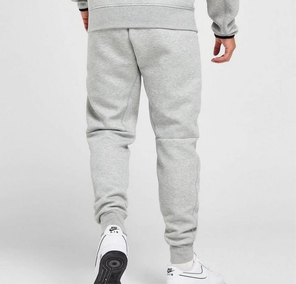 штани Nike Sportswear Tech Fleece Joggers FB8002-063