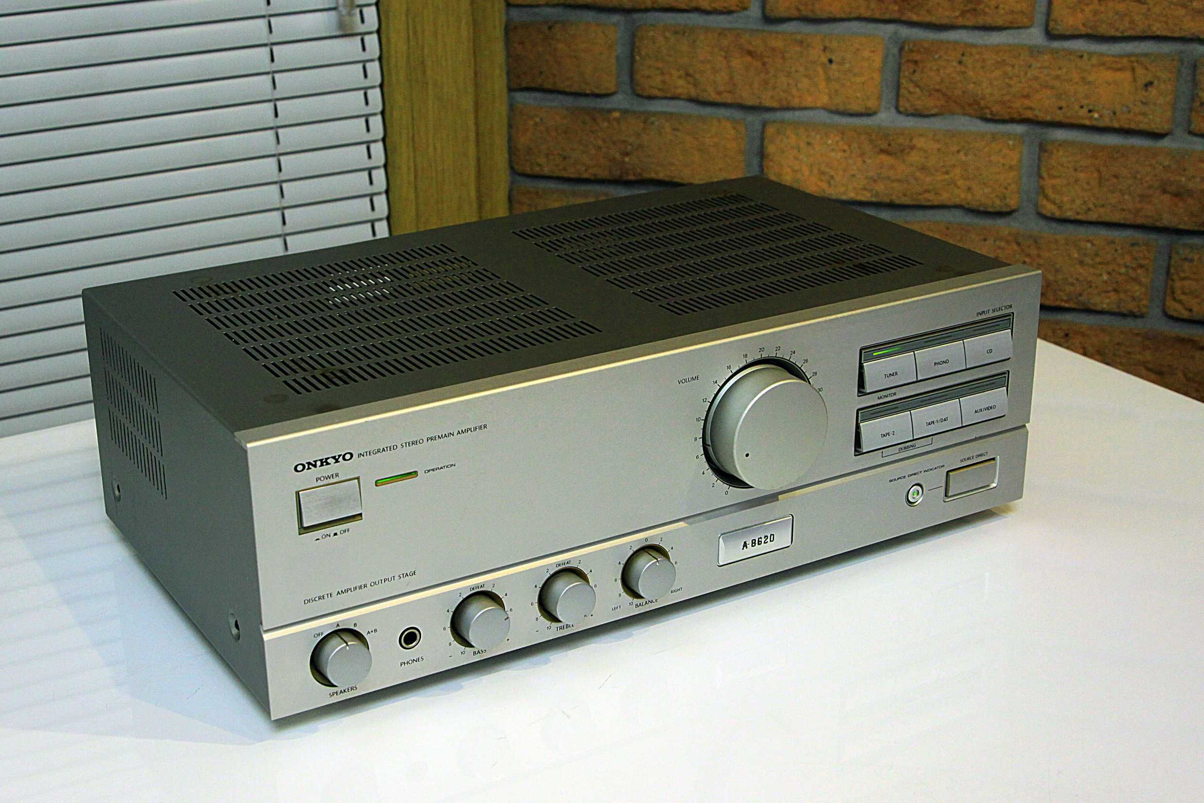 Wzmacniacz ONKYO A-8620
