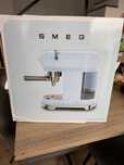 Maquina cafe SMEG nova