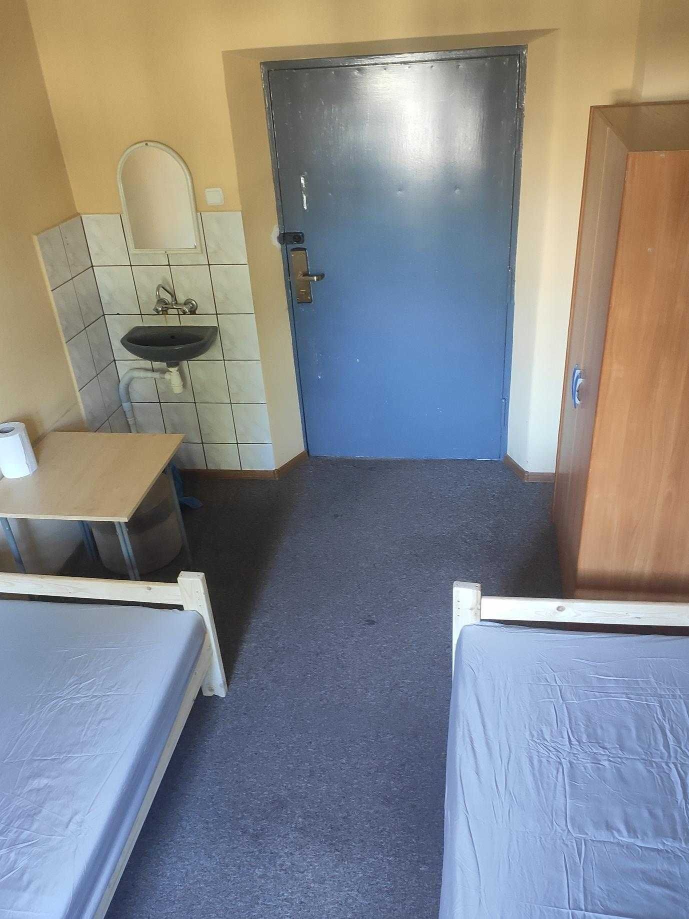 Samodzielny pokój 2-os. Centrum, parking, PEC, wifi, obsługa, FV..