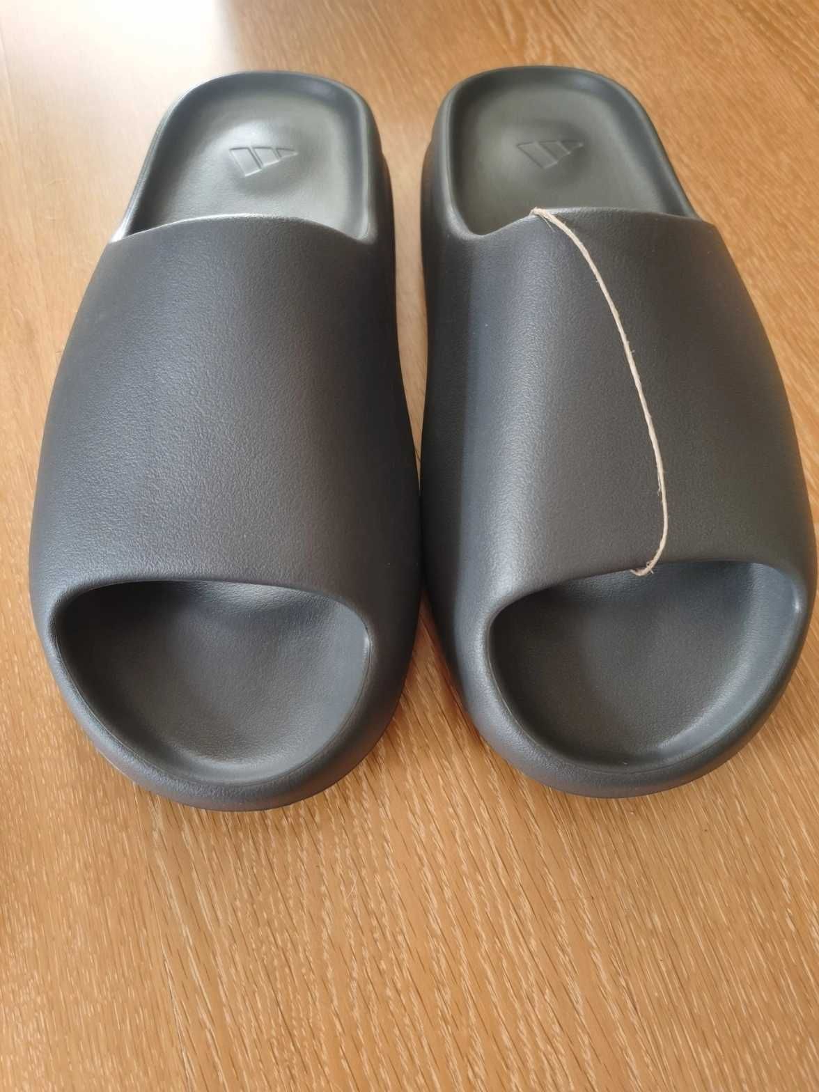 adidasYeezySlide Czarny kIapki kIapki damskie R.37