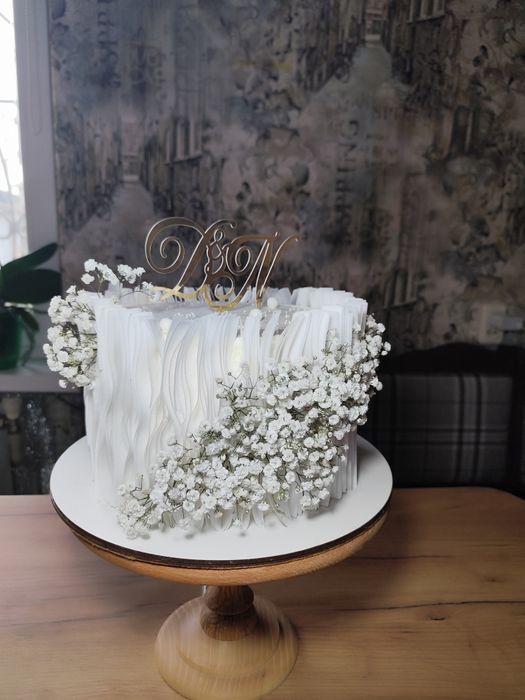 Торти, бенто, капкейки, трайфли, кейк-попс, чизкейк