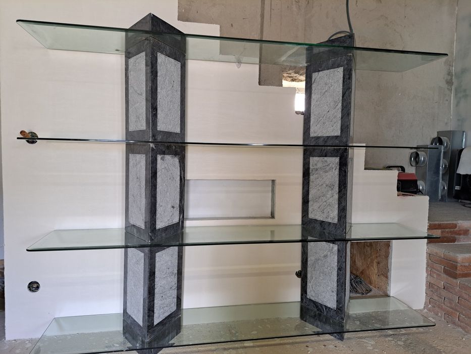 Estante mármore e vidro