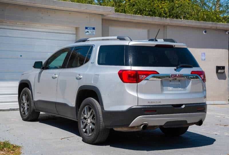 GMC Acadia SLT-1 2017