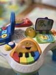 Музично розвиваючий столик Fisher Price