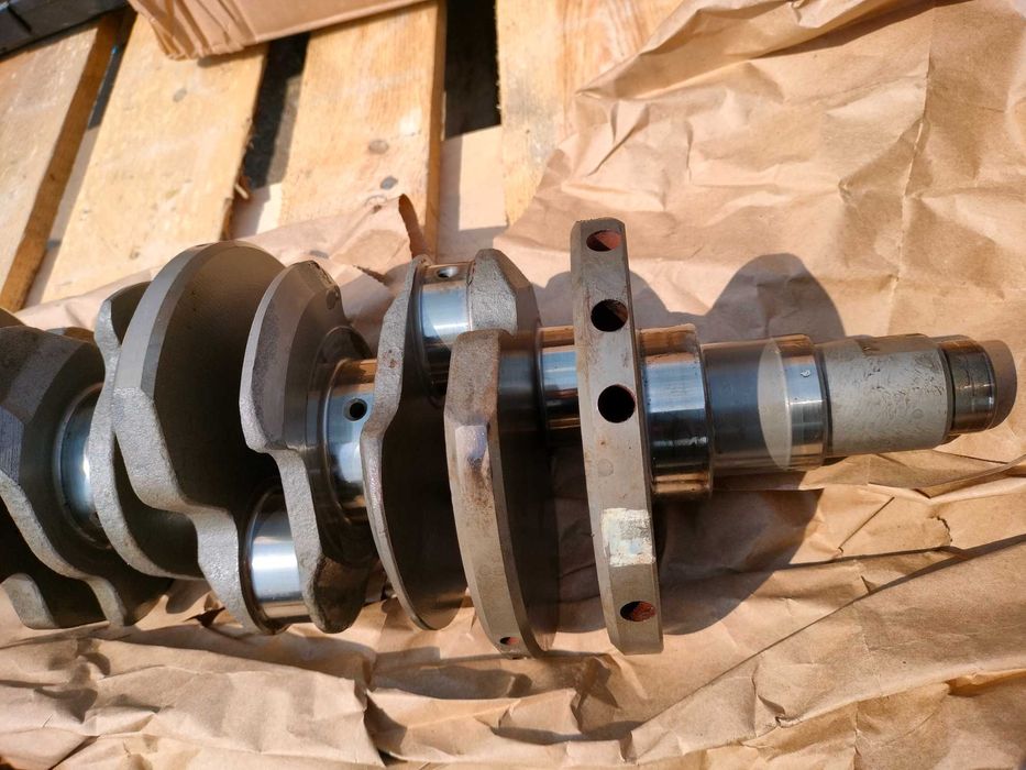 Yamaha  225KM silnik zaburtowy Wał korbowy
