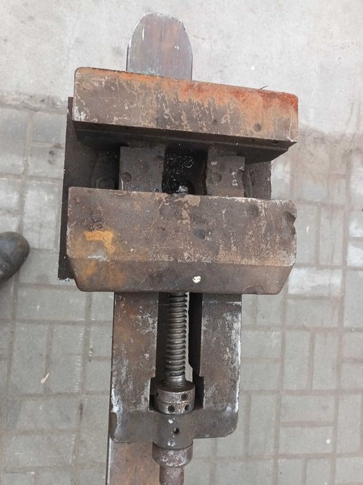 Imadło maszynowe solidne