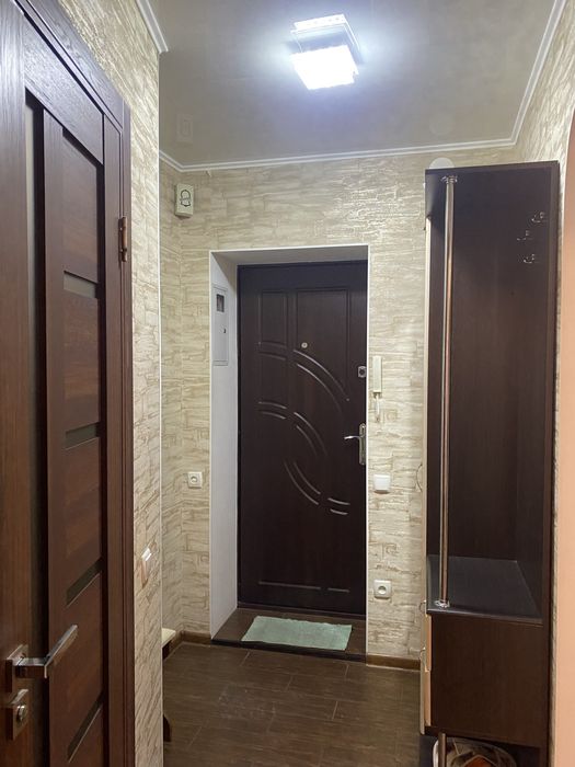 Сдаю посуточно 2 к центр ул.Бузника