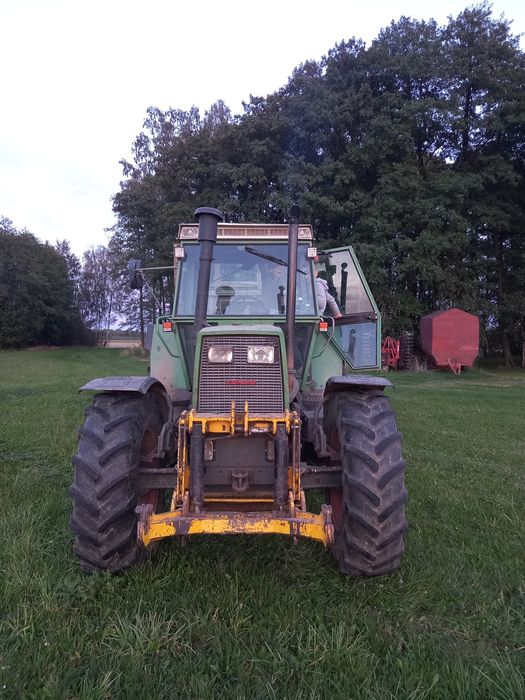 Fendt 611 LSA z tuzem