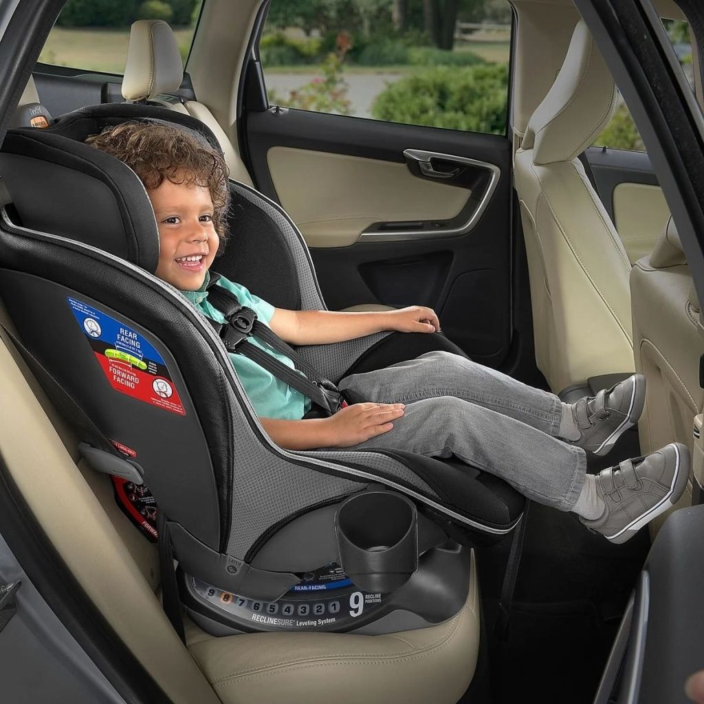 Автокрісло Chicco NextFit Zip Max Air, група 0+/1/2/3 вживане