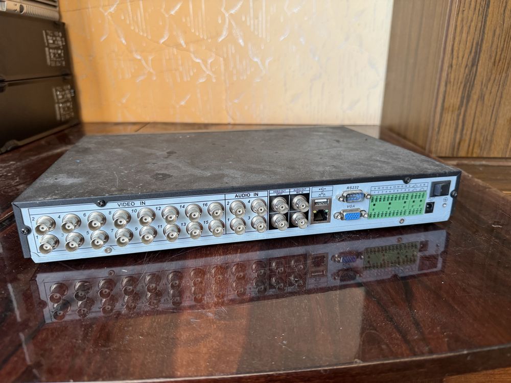Rejestrator DVR  BCS1604LE-AS do kamer