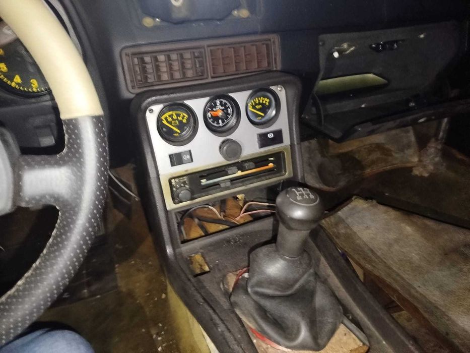 Porsche 944 de 1982 ou 924 peças parachoques frente, interior
