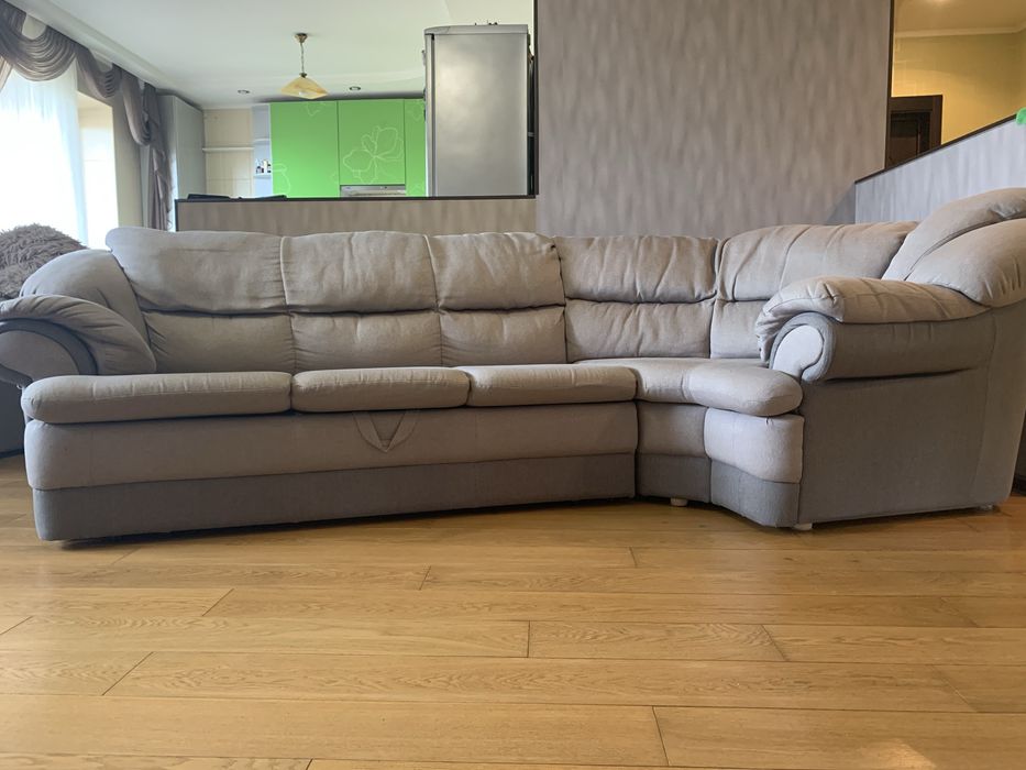 Продам диван с 2 креслами