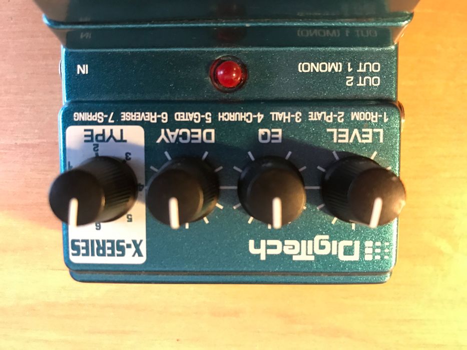 Pedal de Efeitos para guitarra Digitech Digiverb Reverb