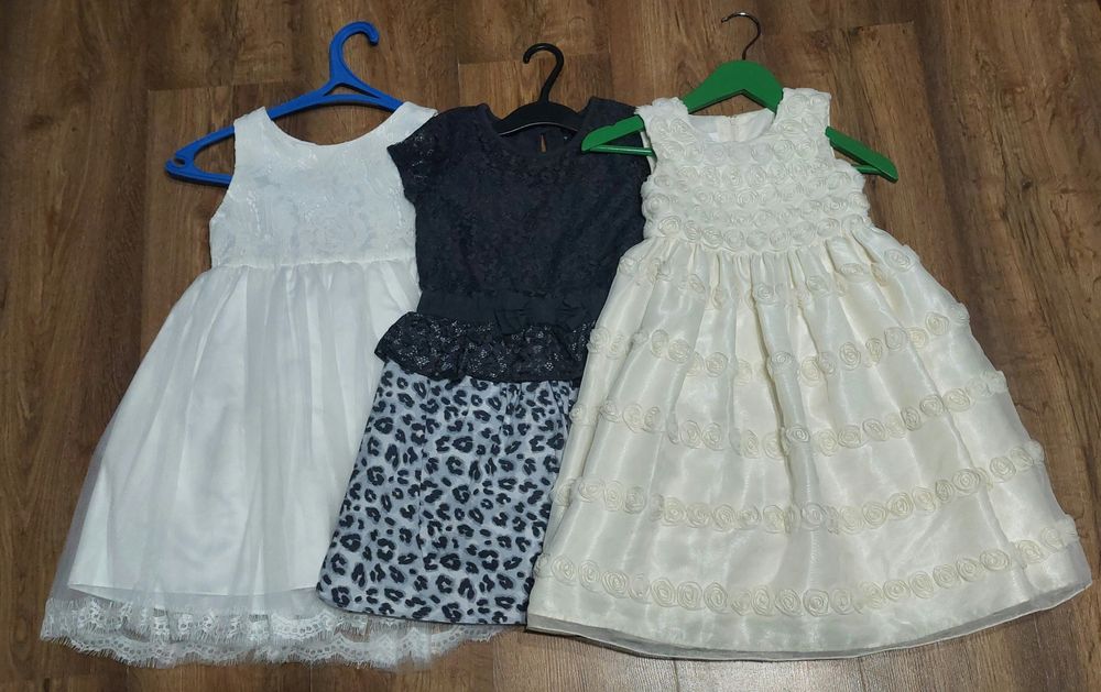 Сукні на дівчинку