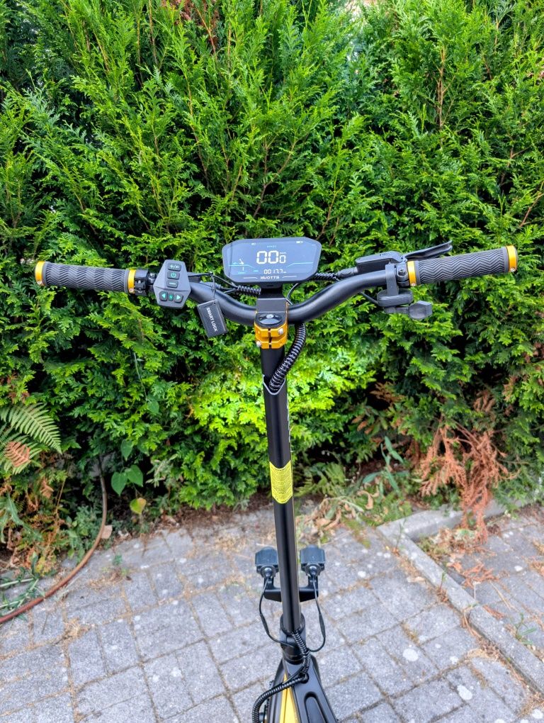 Trotinete Elétrica OOTD S30 Dual MOTOR Total de 2400W
