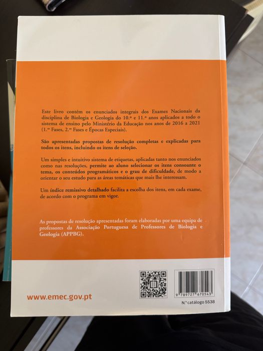 Livro preparação para testes e exames nacionais biologia e geologia