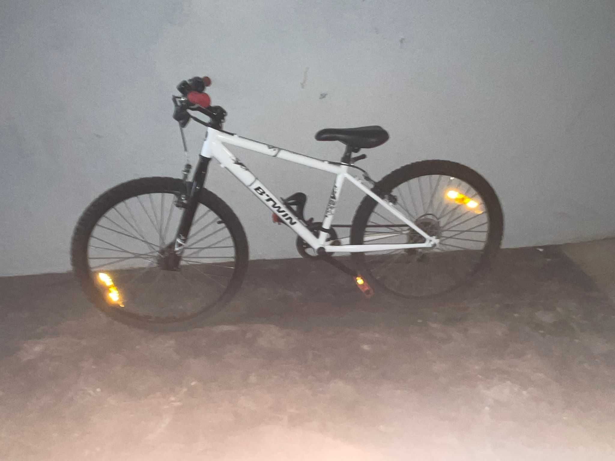 Rower dziecięcy bitwin 300 stan idealny