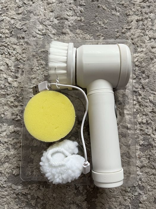 Щітка для прибирання