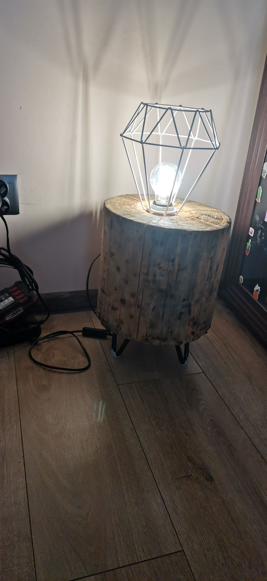 Lampa nocna loft