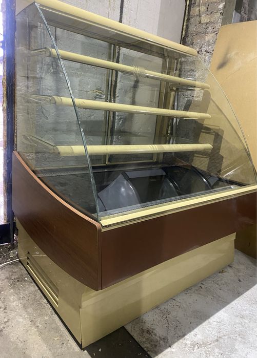 Кондитерская холодильная витрина КУБ Умка Барный холодильник