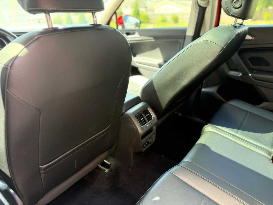 Volkswagen Tiguan      2018