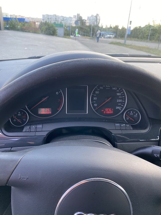 Продам Ауді а4б6