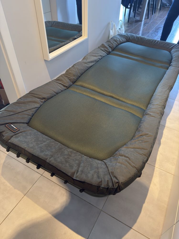 Lóżko karpiowe Prologic Inspire lite -Pro 6 leg + sleep system 5 sezon