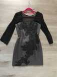 Vestido de cetim e tule
