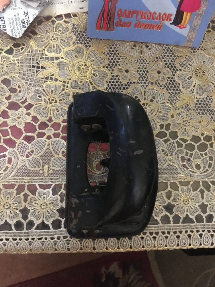 Отдам бесплатно дырокол