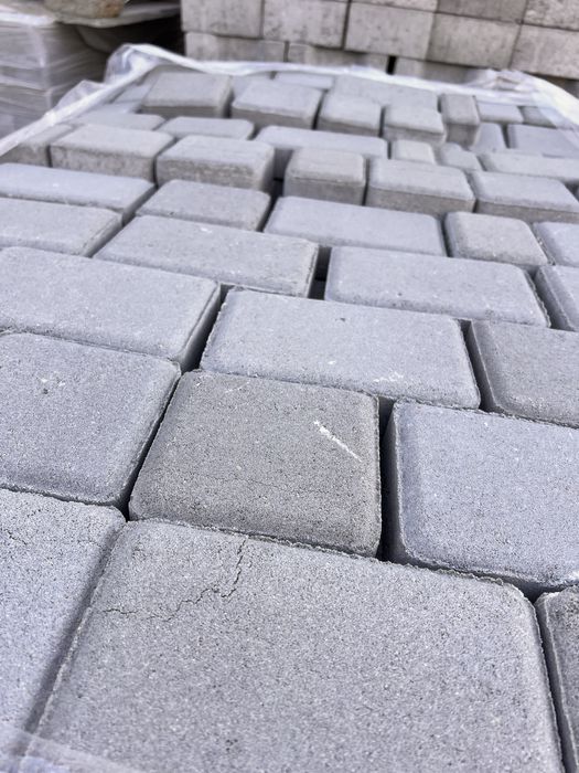 ПРОДАМ  Другий сорт Тротуарна плитка Бордюри дорожі бордюри садові