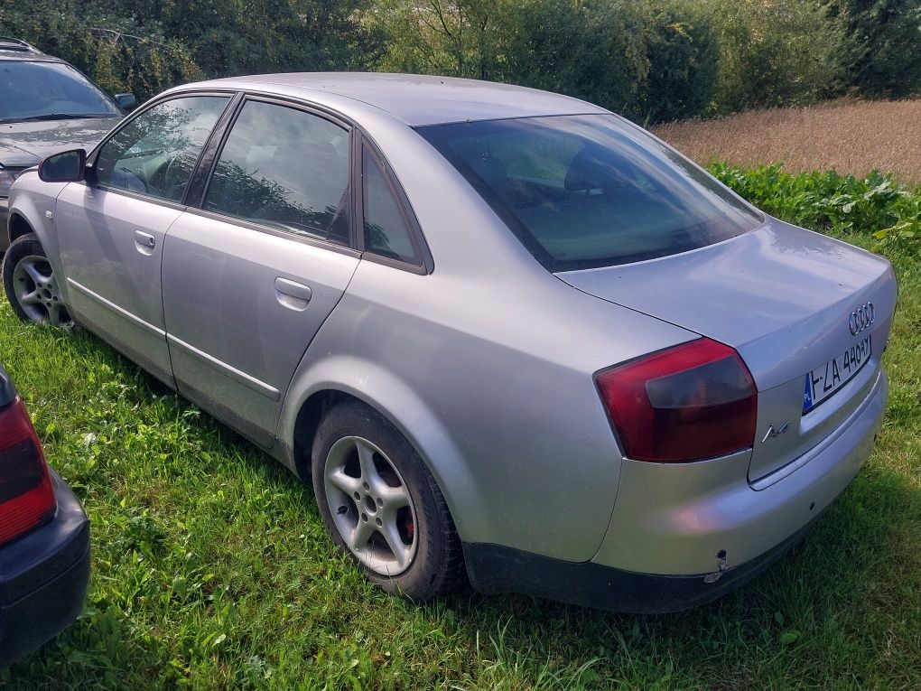 Audi a4 b6 1.9 tdi 130km silnik skrzynia drzwi maska Lampa kolor ly7w