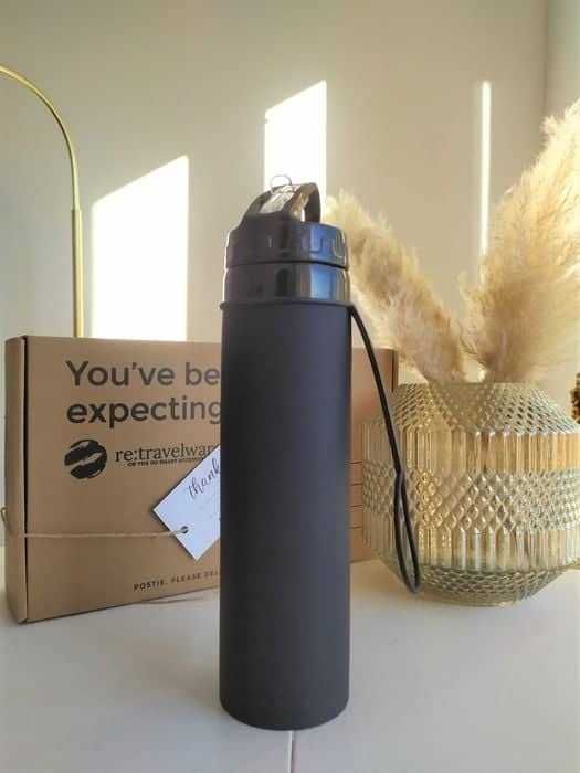Foldable & reusable silicone bottle
