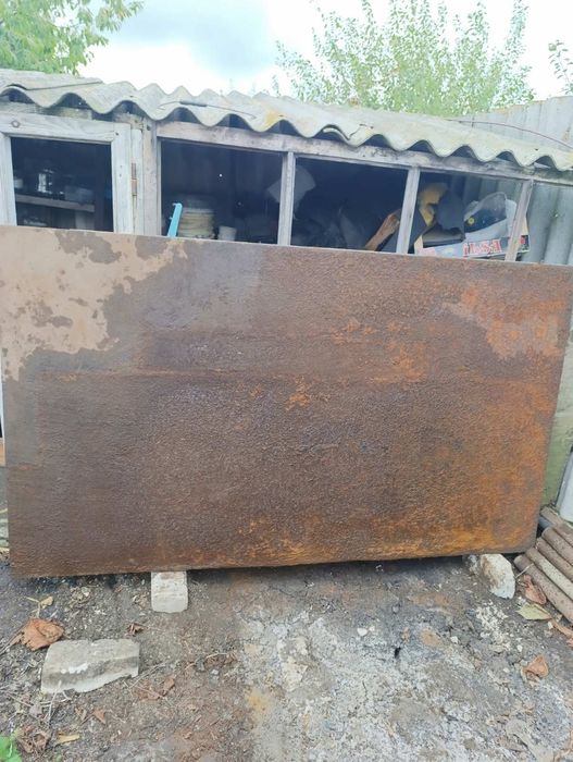 Продам лист металла 10 мм