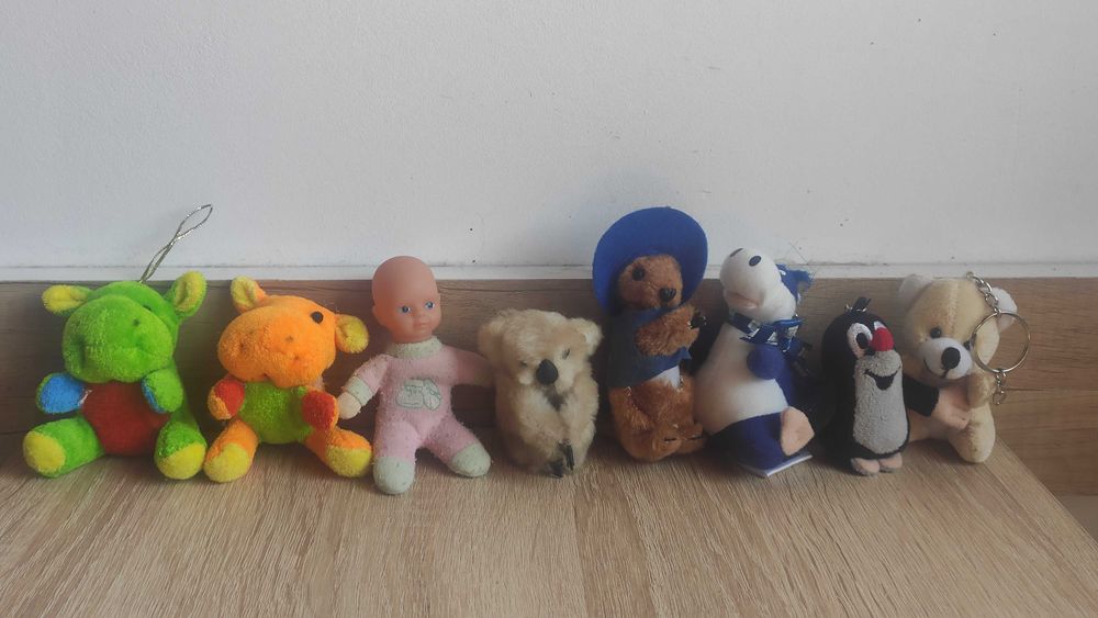 zestaw zabawek laleczka misie  pluszaki