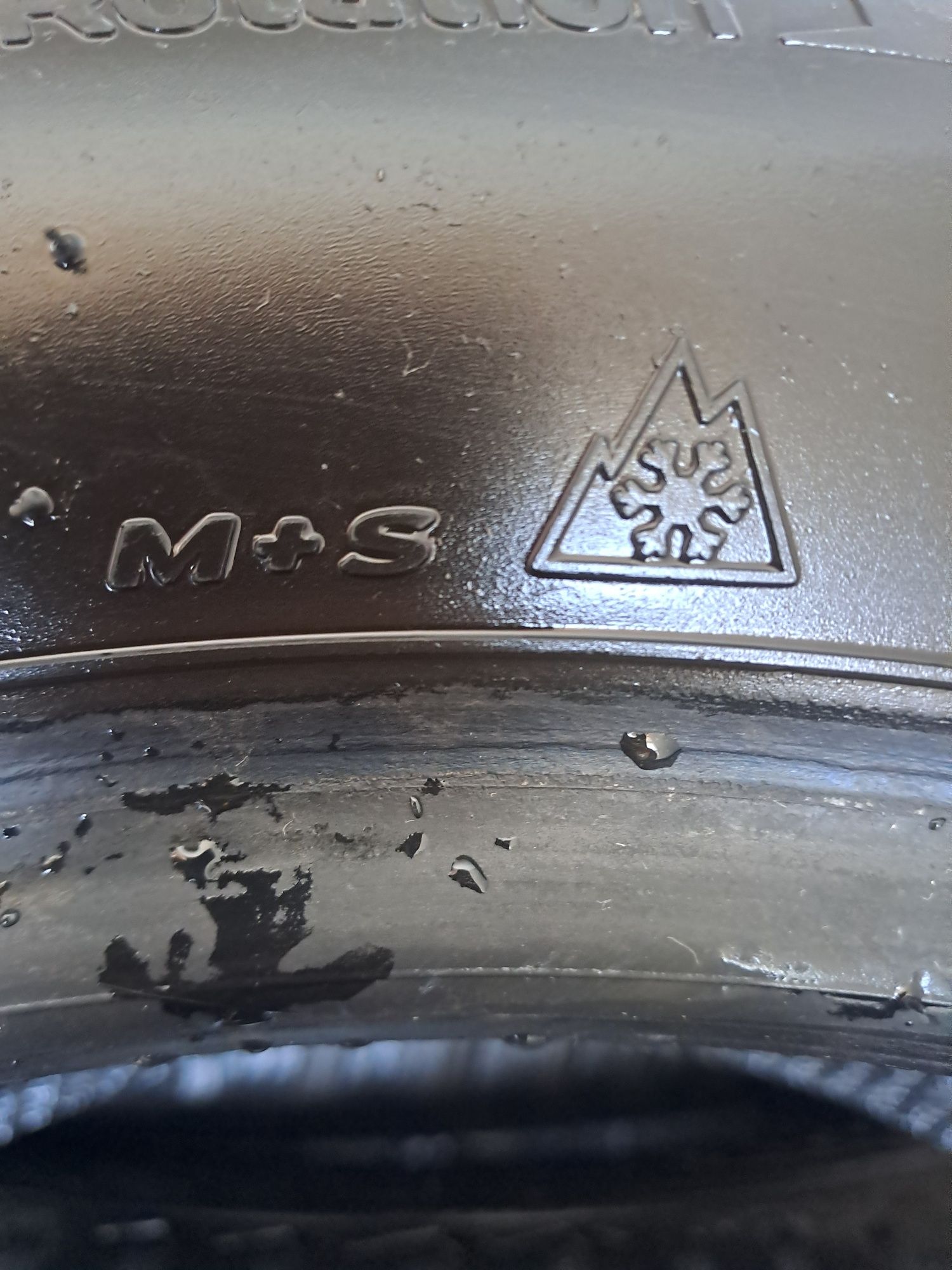 Шини Hankook 205/55/16 24рік 4шт.