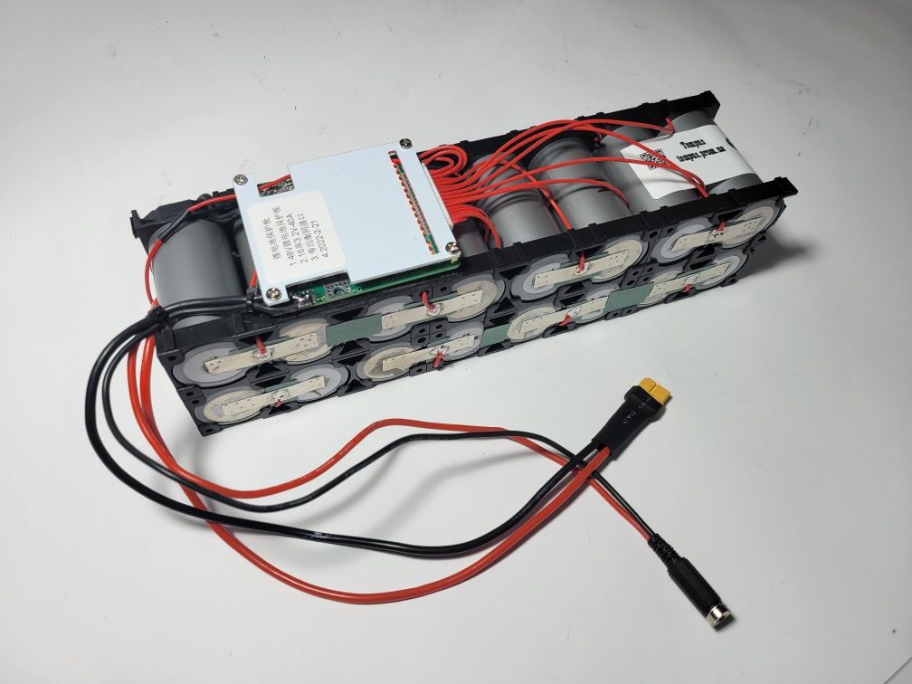 LiFePO4 аккумулятор 48V 6Ah для электровелосипеда (из элементов 32700)
