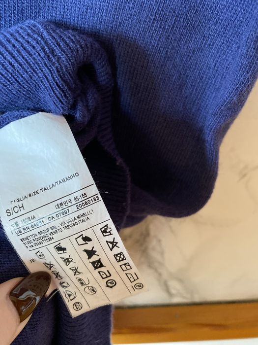 Kaszmir wełna z krótkim rękawem s sweter granatowy damski Benetton