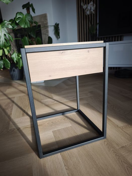 Stolik nocny pilnie sprzedam