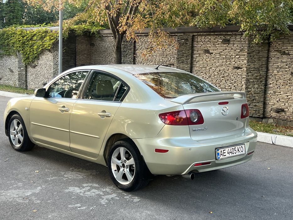 Продам Mazda 3. 2.0