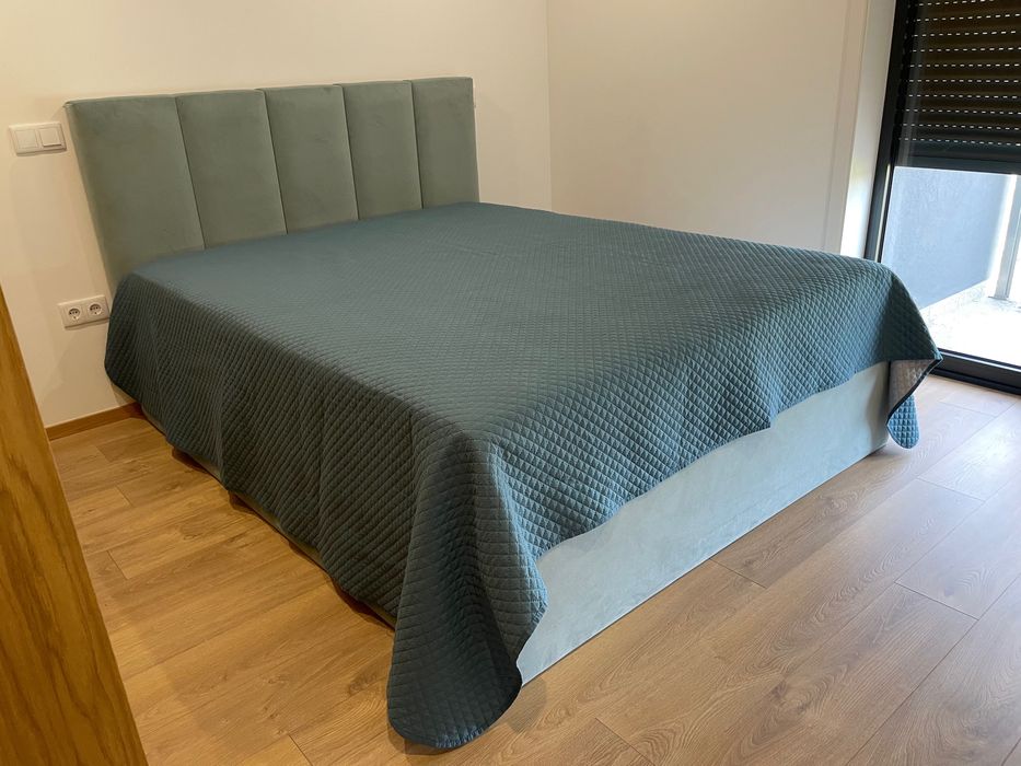 Cama de casal com colchão