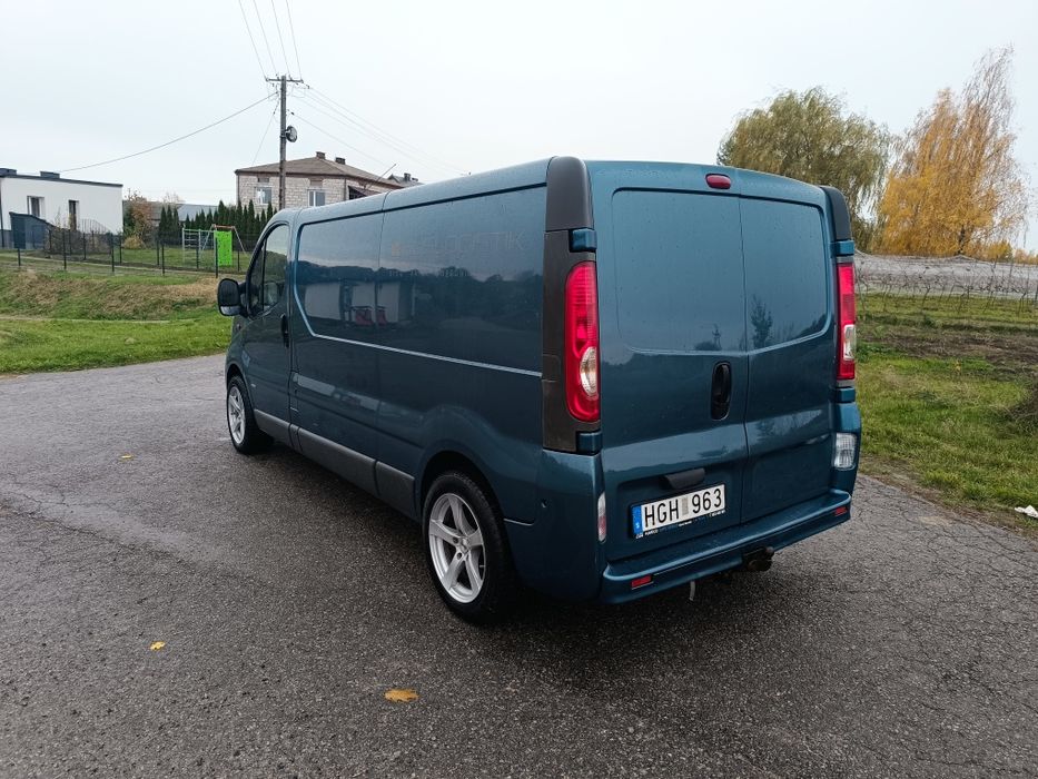 Opel Vivaro 2,0 115km 2008r klima grzany fotel alu