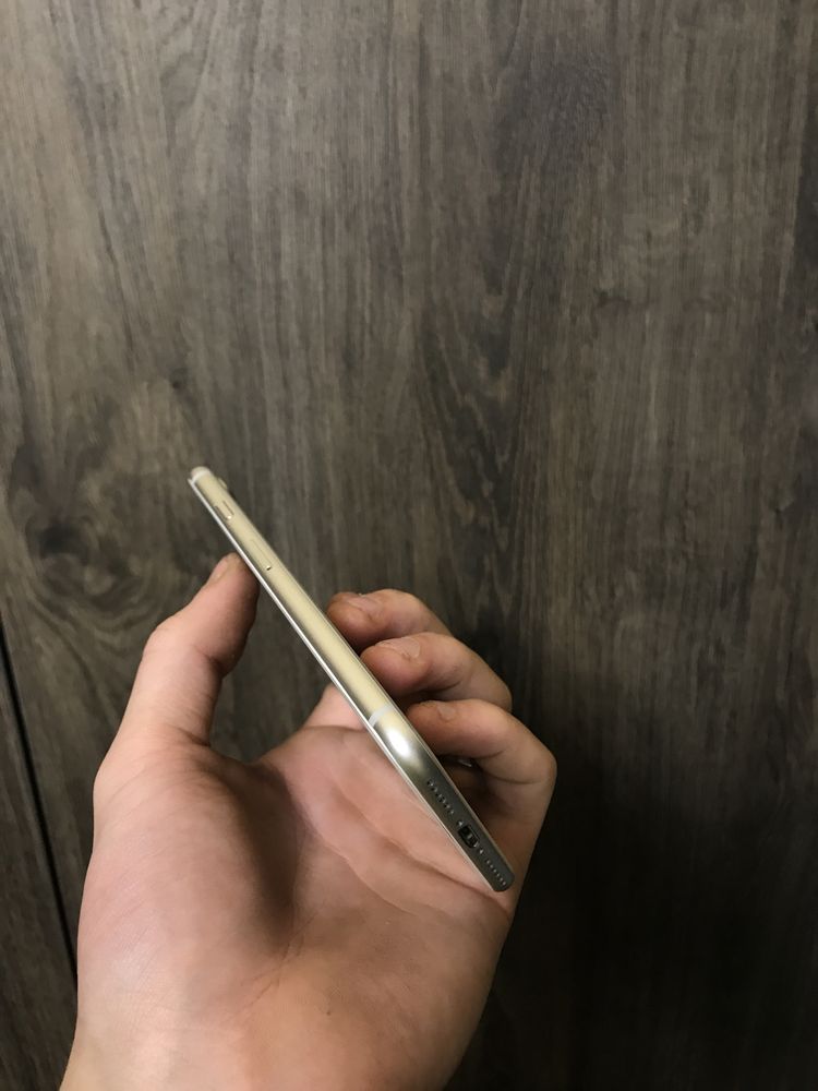 iPhone 8 64/128/256Space Gray/Silver/Gold/Red  Used