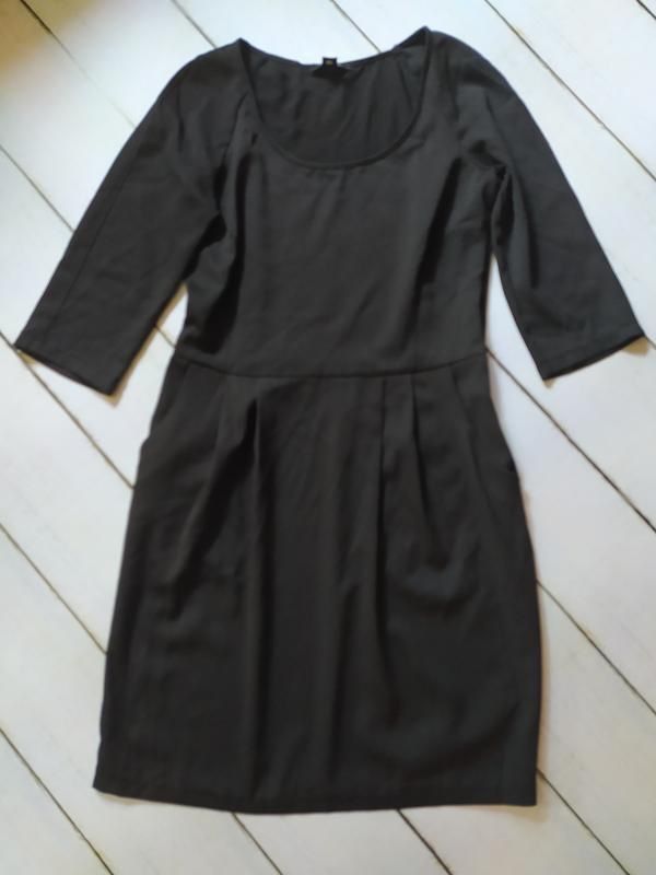 Sukienka 3/4 kieszenie tulipan plisowana 42 XL mała czarna