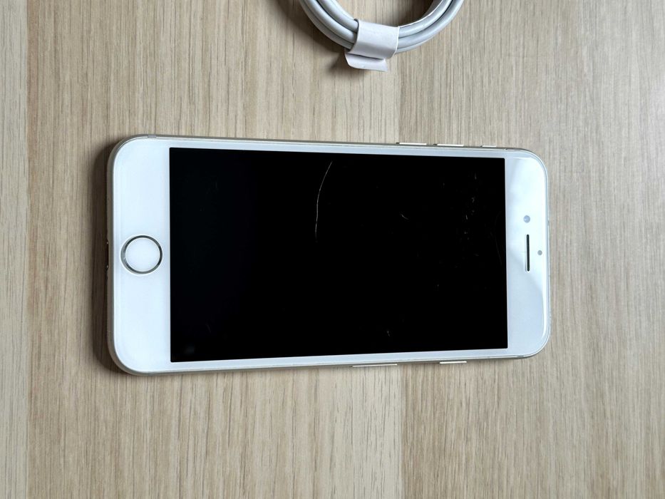 iPhone 7 32GB Srebrny – 82% Baterii, Sprawny, 30 dni gwarancji